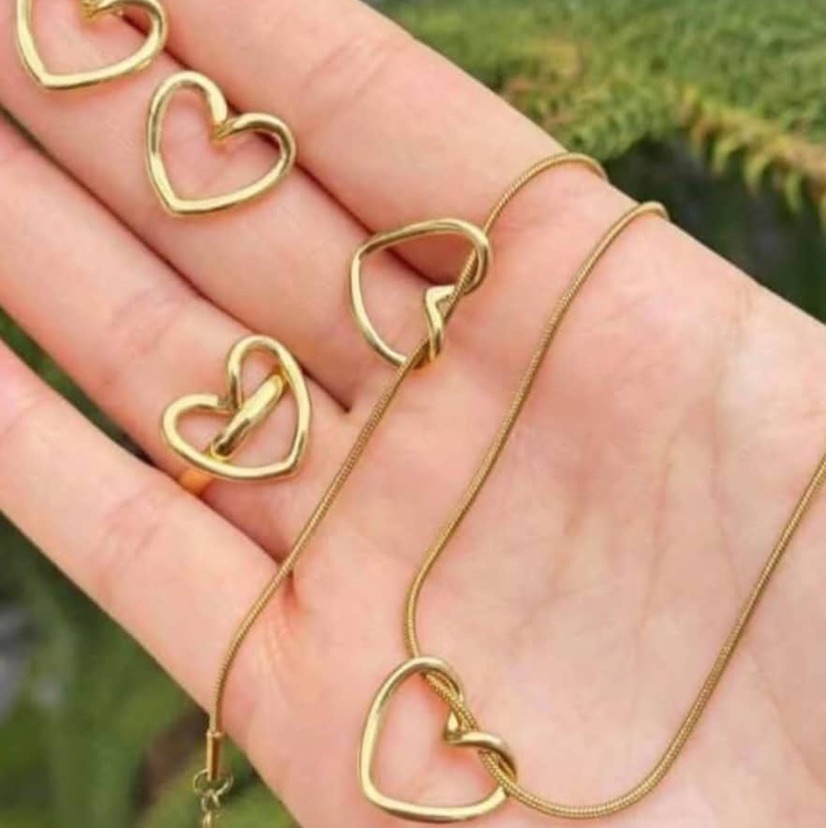طقم طوق و حلق القلب - RahaBay product image